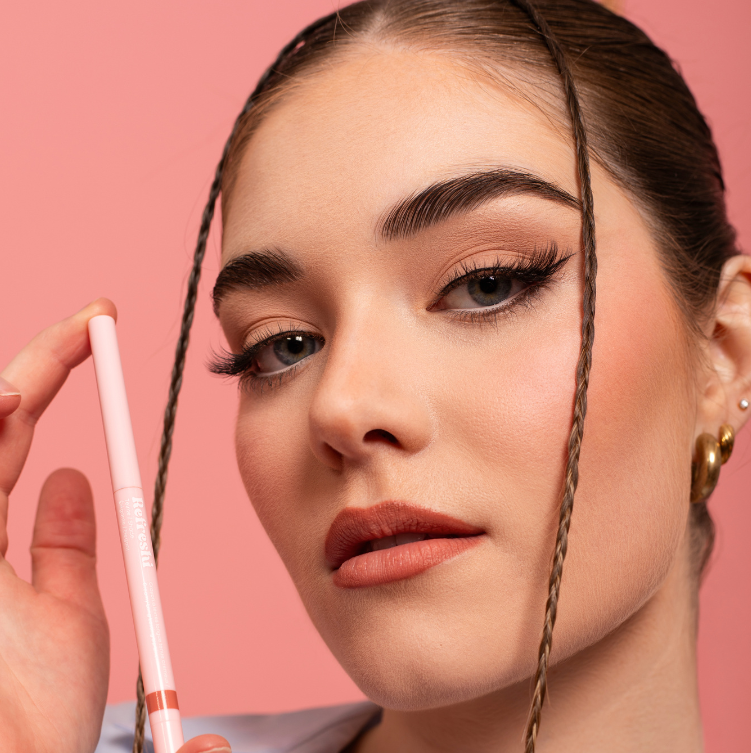 Elegant Lip Liner