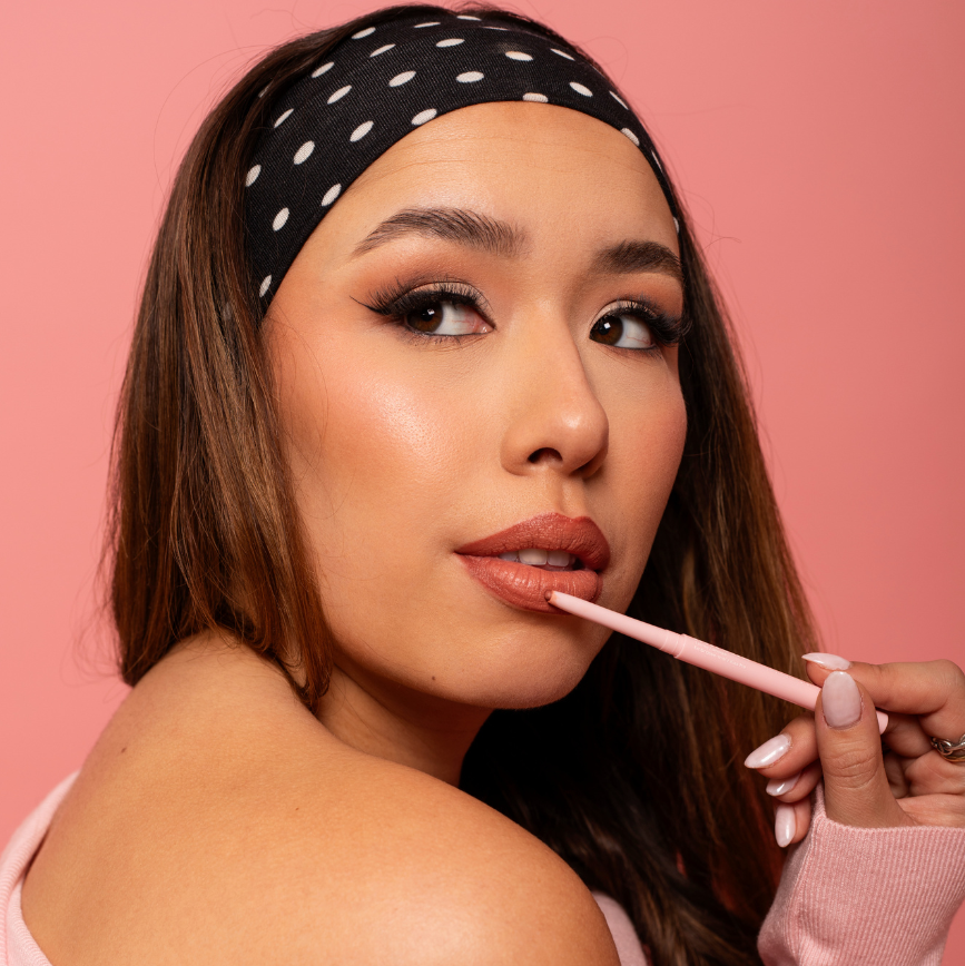 Kiss Me Lip Liner