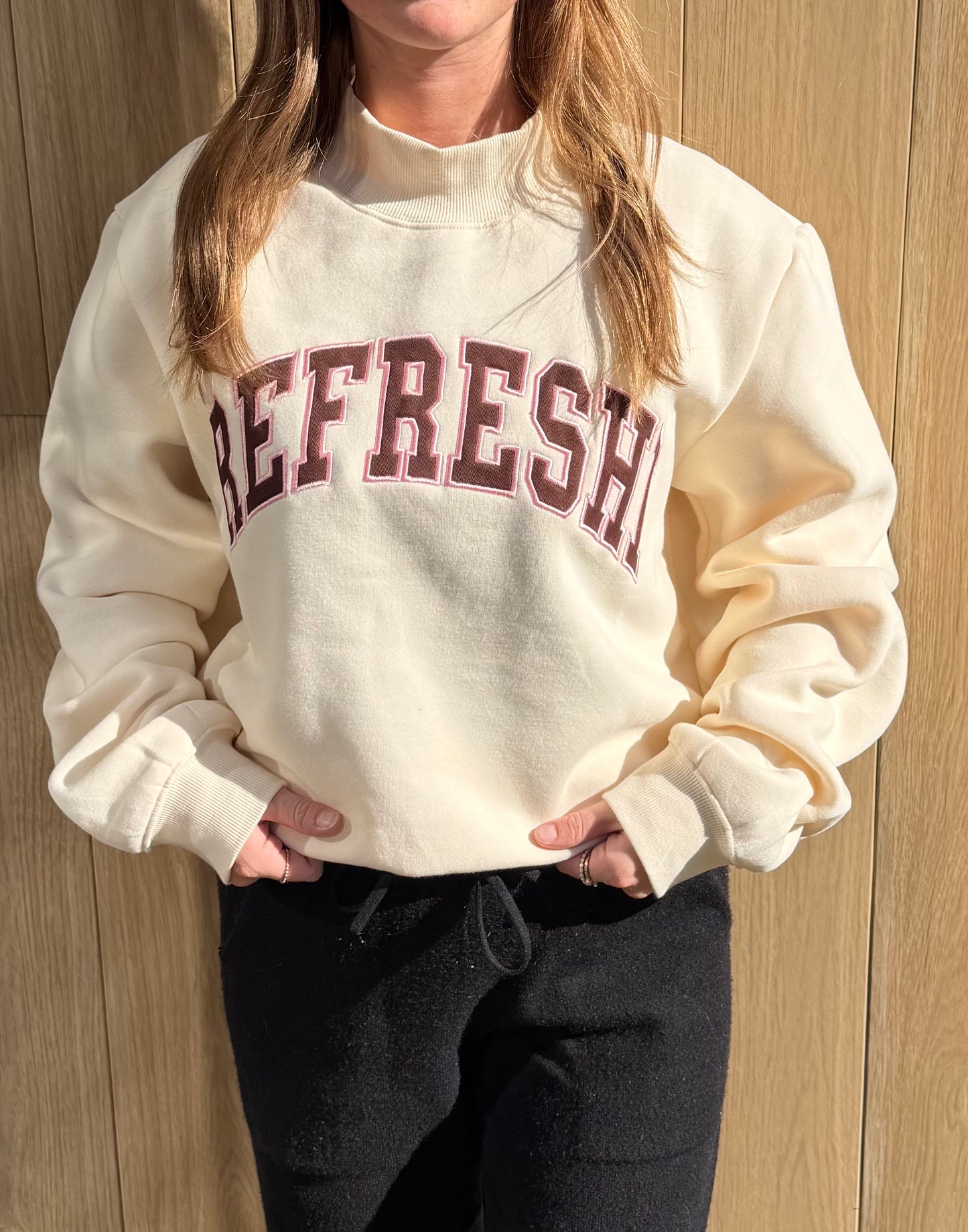 Mock Neck Crew Refreshi